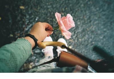 爱情说说大全一段话 qq说说大全带图片爱情