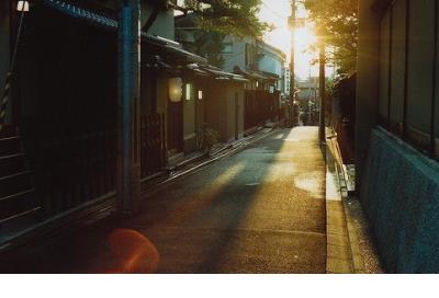 微笑的句子唯美诗句 形容孩子微笑的唯美句子