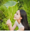 描写伤感心情的句子抖音/回忆在时间的痕迹里沉淀着美好的容颜