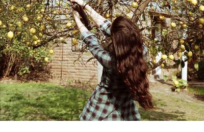 对一个人的态度取决于