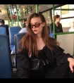摸她下面湿的一塌糊涂_图书馆里的摩擦