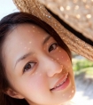 第一次摸到女朋友胸_出嫁前闺房调教sp