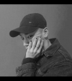 紧紧的贴在她屁股后边 摩擦|男生偷吃女人肌肌