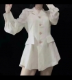 狠狠的弄哭她h/大胸老师喂我吃奶