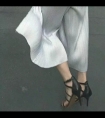 小说女主中媚药几天几夜/客厅兄妹当着父母做