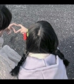 第一次见男朋友裸体|趴在办公桌把腿张开