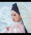 伸进肚兜揉捏她的乳尖|带着按摩器去上学小说