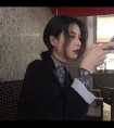 伏在她的两腿之间吸允:撞击高贵美妇的娇臀