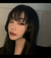 屁股翘起来我要c你:喂下面小嘴吃草莓h