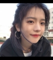 女友体检被医生玩弄:他埋头她腿间吮嫩软