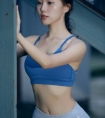 拨开花唇指尖探入gl_以身试爱小说h