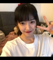 宝贝让我看看你的扇贝/在她的喉咙里喷