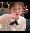 两个女的互相啪啪/想吃你身上两颗的葡萄