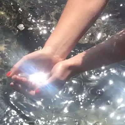 68502713e30f418c9456140c0832f984!400x400.jpg