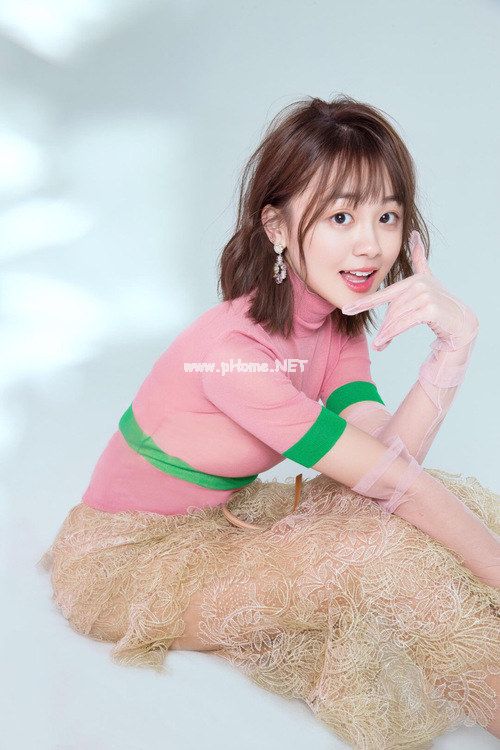 撕开奶罩揉吮奶头_新婚夜的小姨