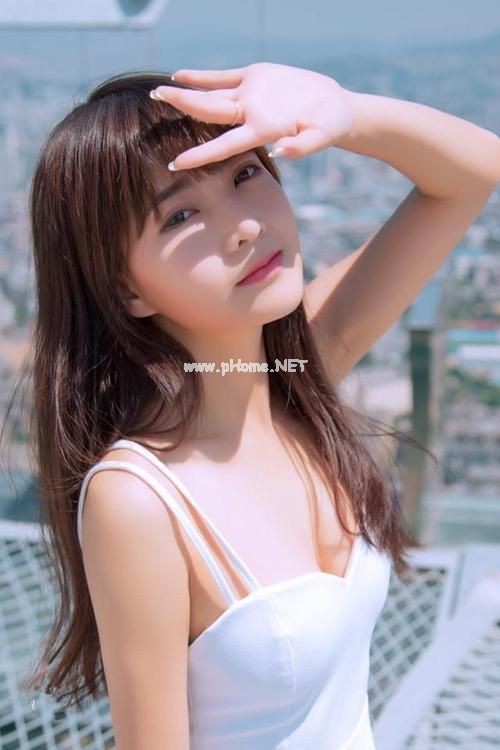 瓜子脸美女_一朵玫瑰