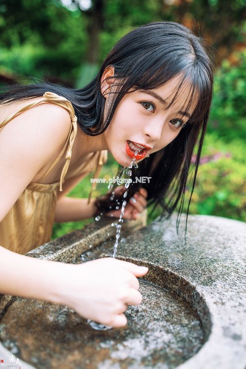 葡萄一粒一粒挤出来_故宫有多少把钥匙