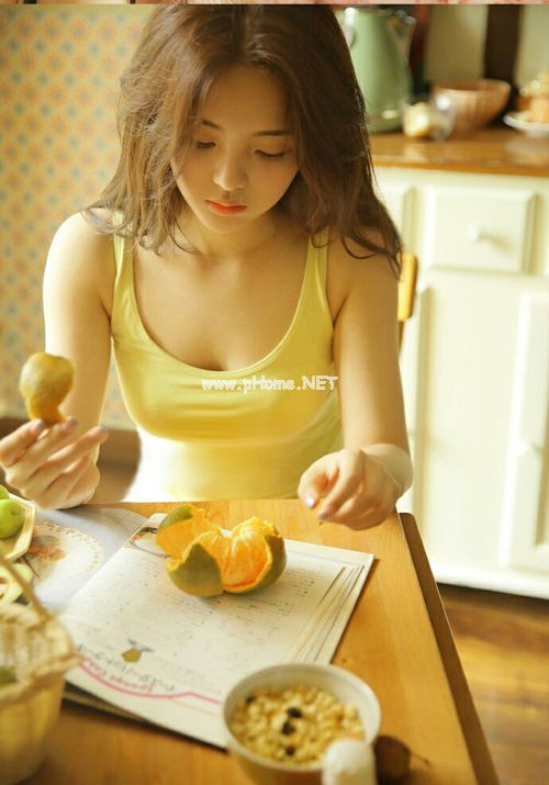 小东西你抵得住吗_从海报中挖掘商机